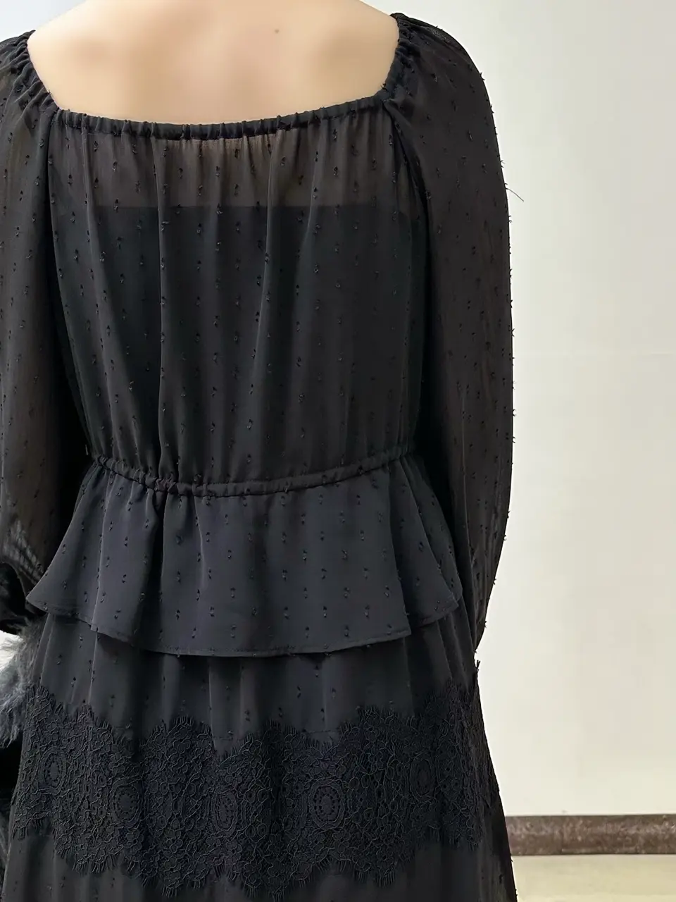 GRACE CONTINENTAL The Banquet Kogane. コーディネート画像