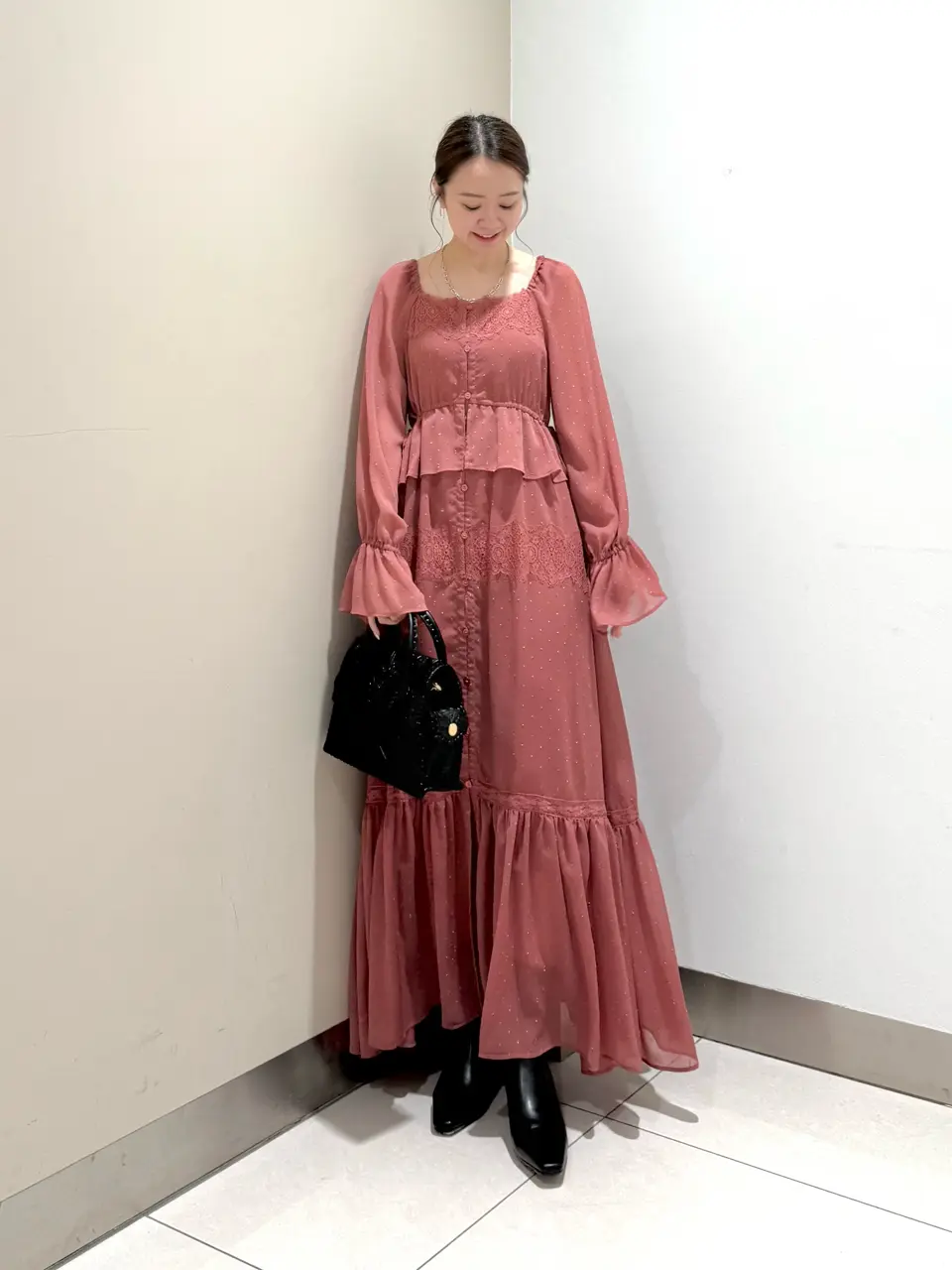 GRACE CONTINENTAL The Banquet Suzuka コーディネート画像