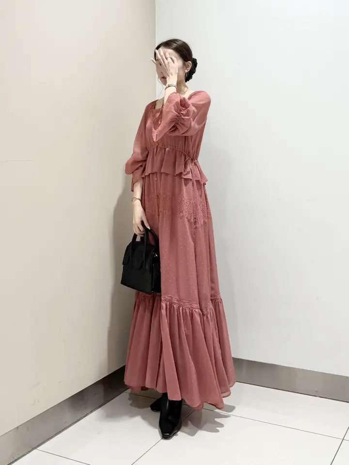 GRACE CONTINENTAL The Banquet Suzuka コーディネート画像