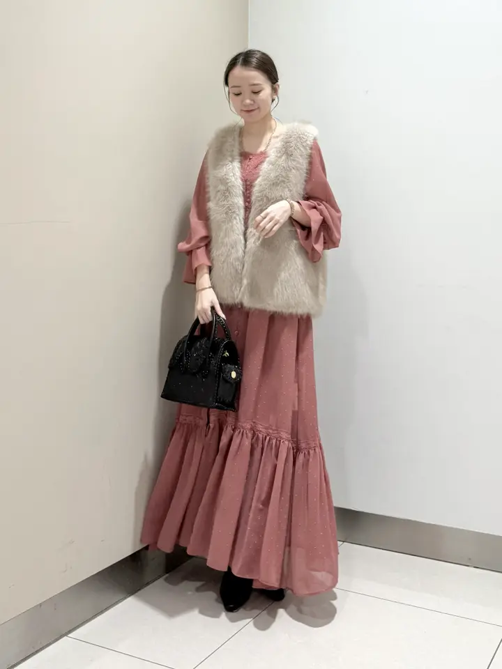 GRACE CONTINENTAL The Banquet Suzuka コーディネート画像