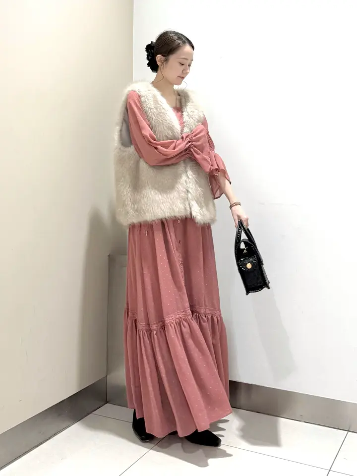 GRACE CONTINENTAL The Banquet Suzuka コーディネート画像