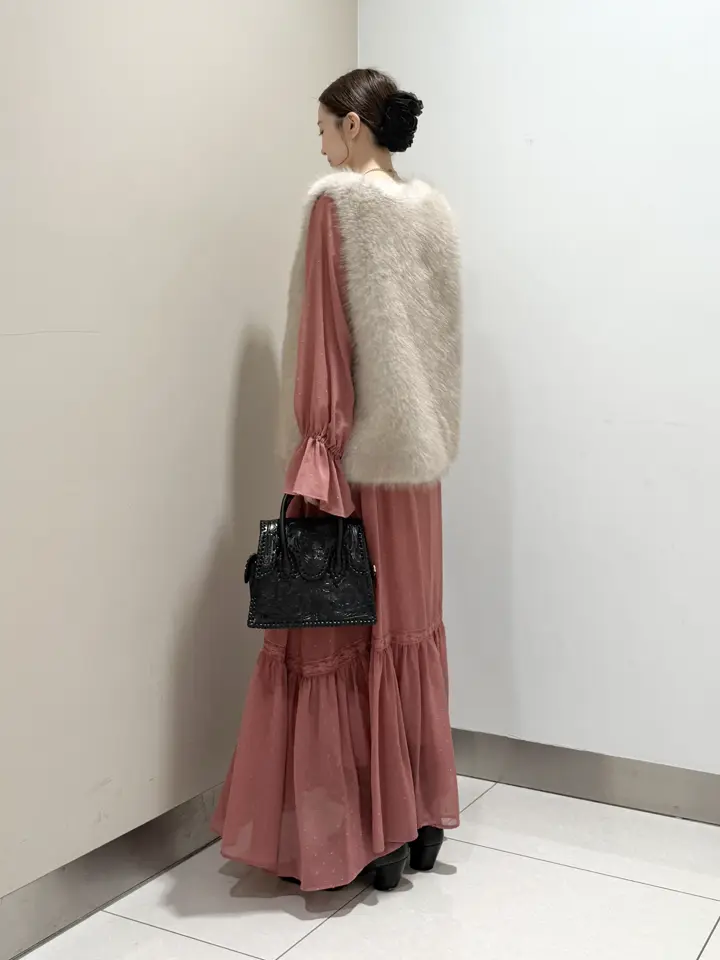 GRACE CONTINENTAL The Banquet Suzuka コーディネート画像