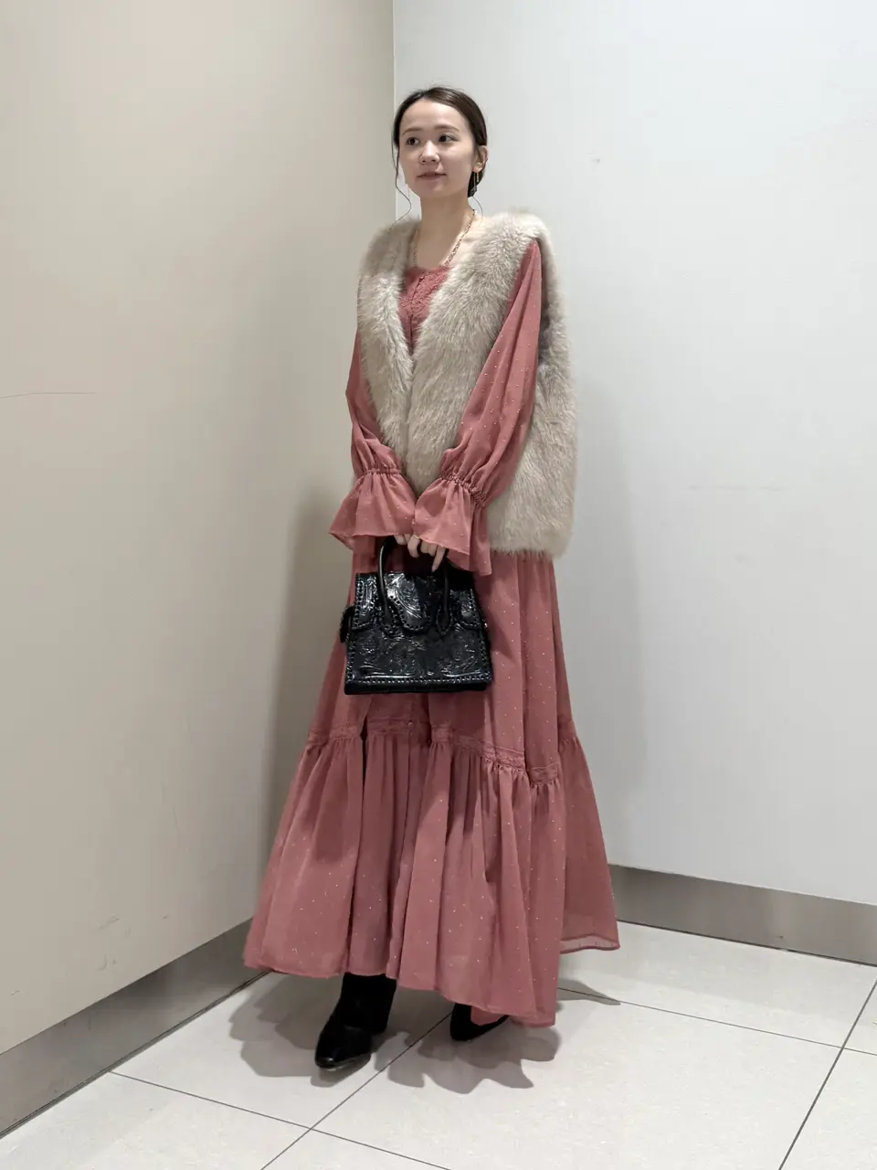 GRACE CONTINENTAL The Banquet Suzuka コーディネート画像