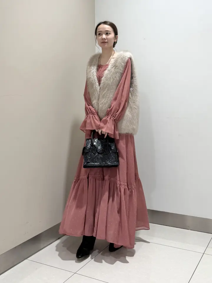 GRACE CONTINENTAL The Banquet Suzuka コーディネート画像