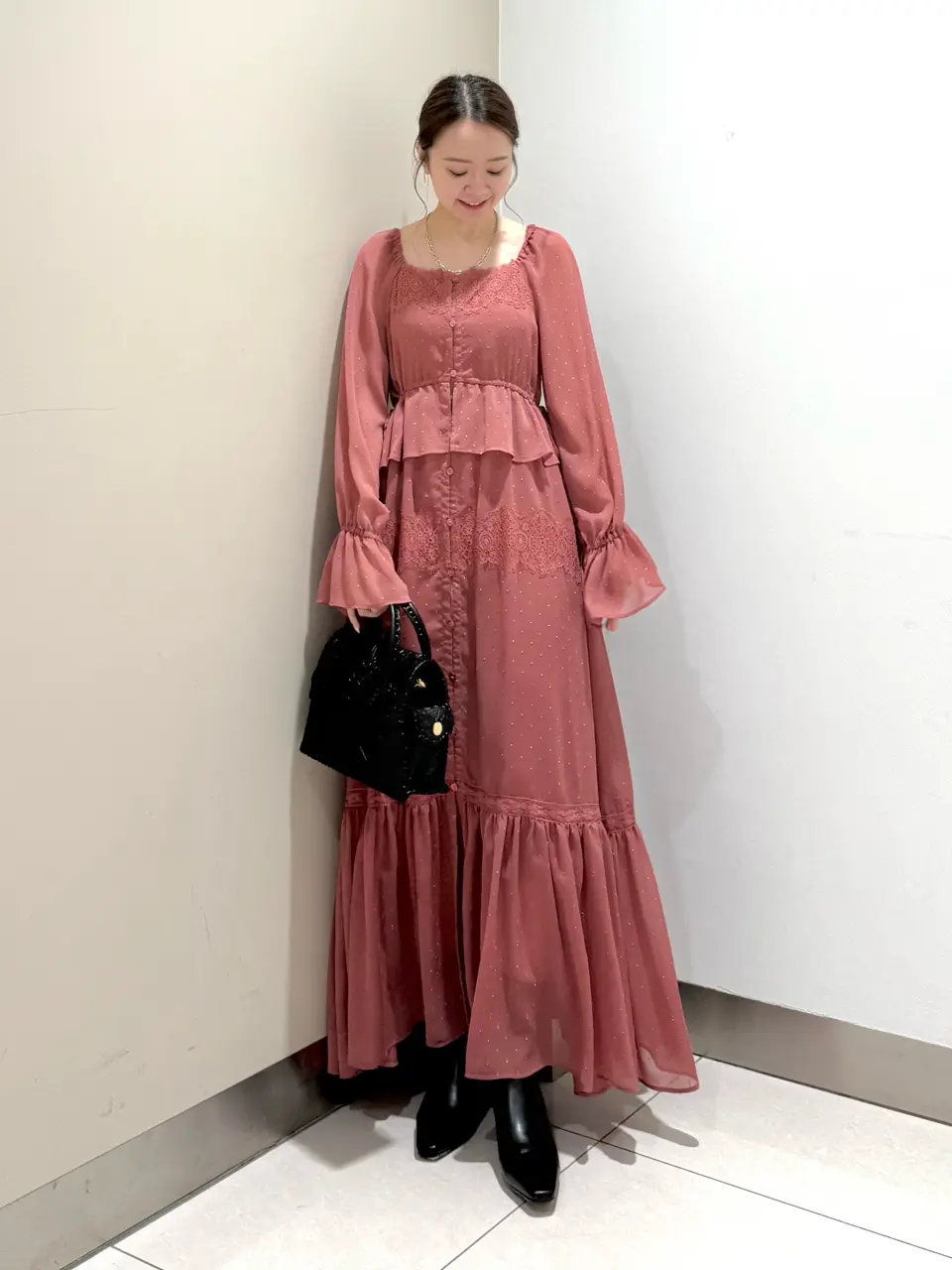 GRACE CONTINENTAL The Banquet Suzuka コーディネート画像