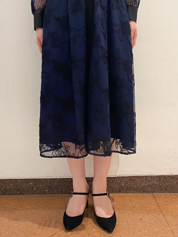 GRACE CONTINENTAL The Banquet mikiho コーディネート画像