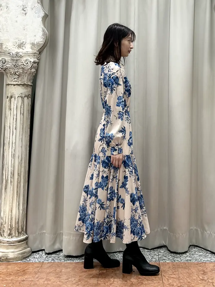 GRACE CONTINENTAL The Banquet eri コーディネート画像