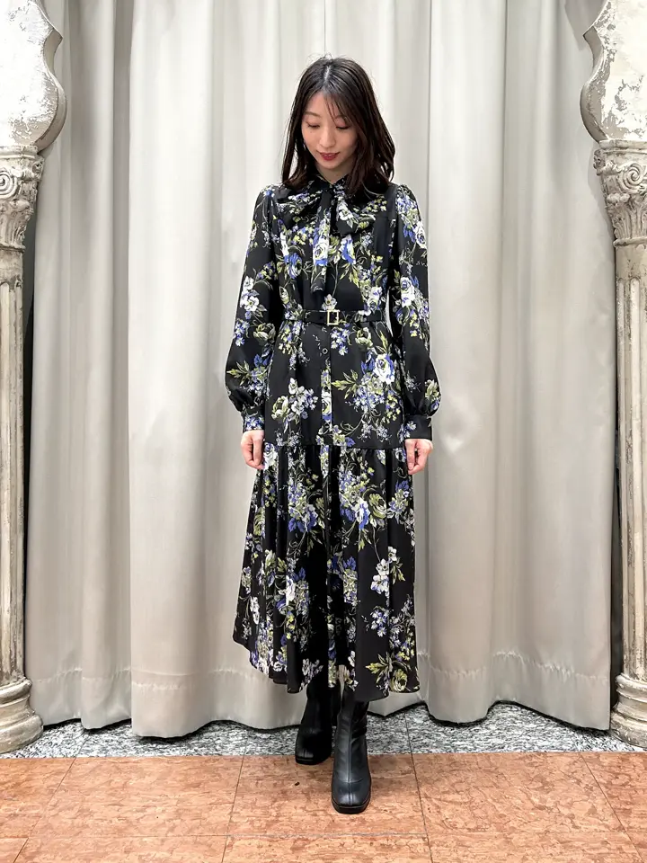 GRACE CONTINENTAL The Banquet eri コーディネート画像