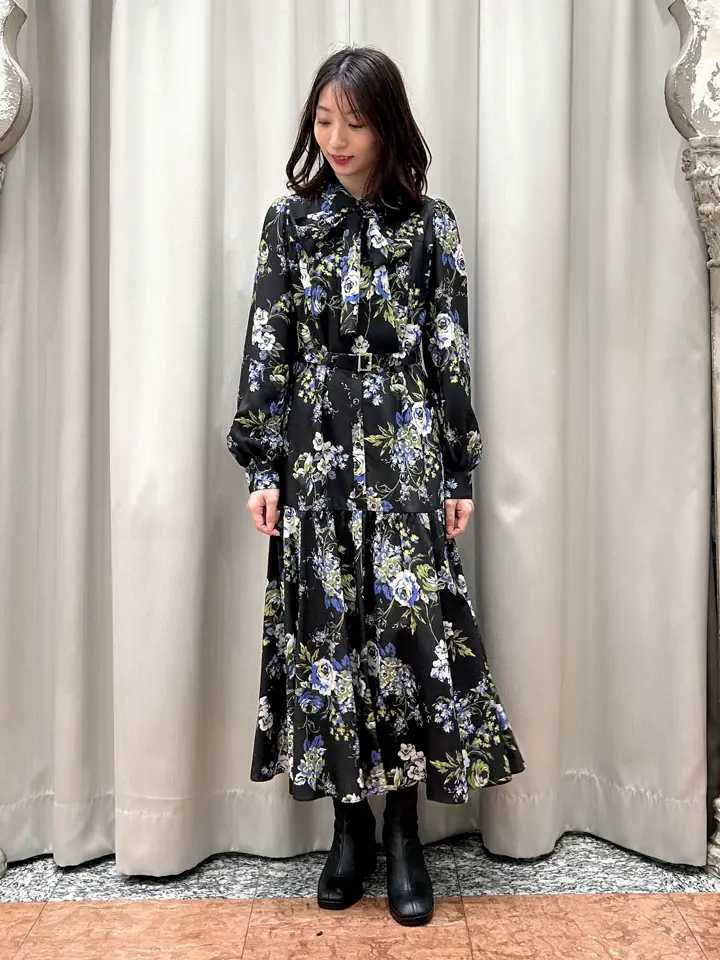 GRACE CONTINENTAL The Banquet eri コーディネート画像