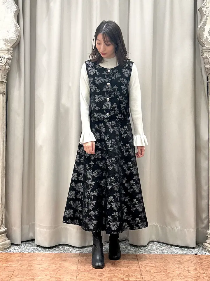 GRACE CONTINENTAL The Banquet eri コーディネート画像