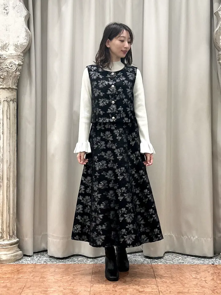 GRACE CONTINENTAL The Banquet eri コーディネート画像