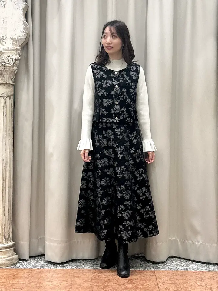 GRACE CONTINENTAL The Banquet eri コーディネート画像