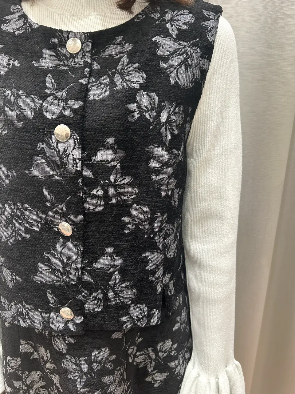 GRACE CONTINENTAL The Banquet eri コーディネート画像