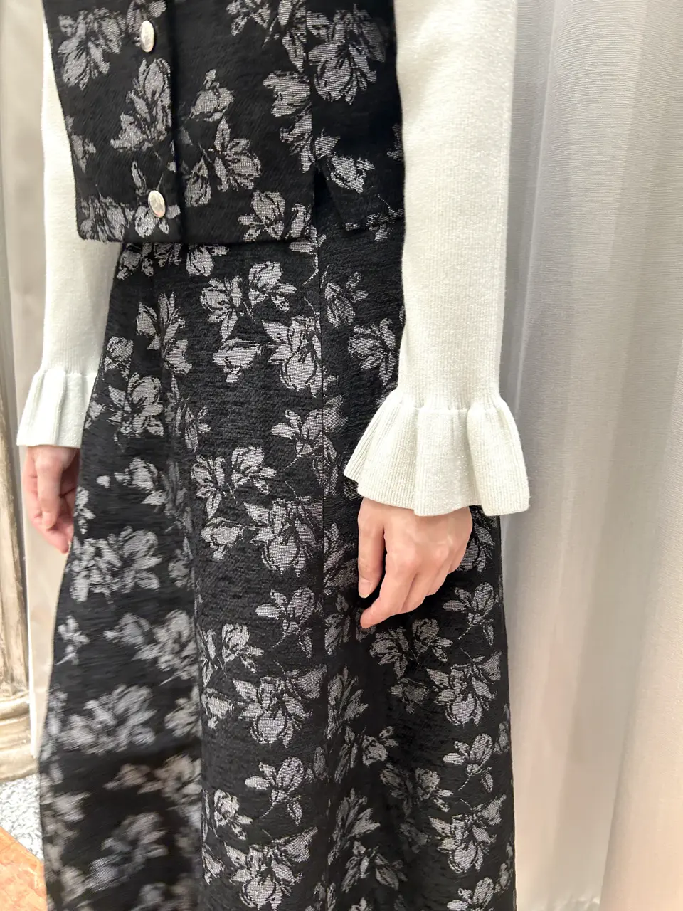 GRACE CONTINENTAL The Banquet eri コーディネート画像