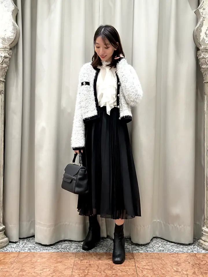 GRACE CONTINENTAL The Banquet eri コーディネート画像