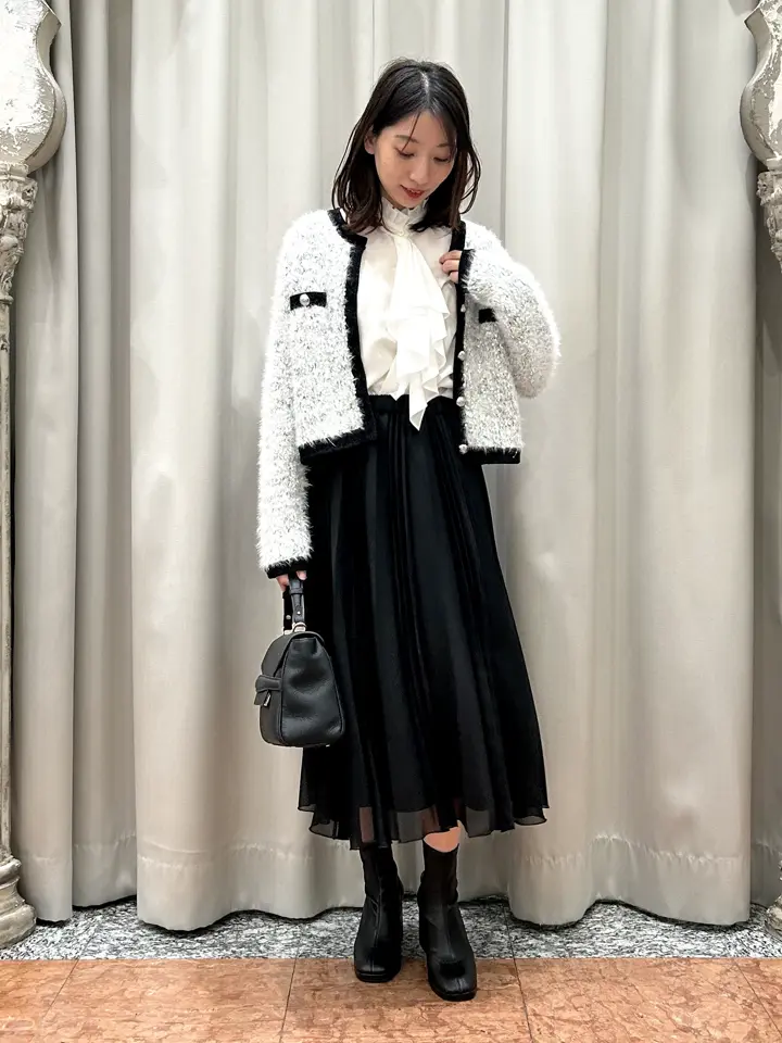 GRACE CONTINENTAL The Banquet eri コーディネート画像