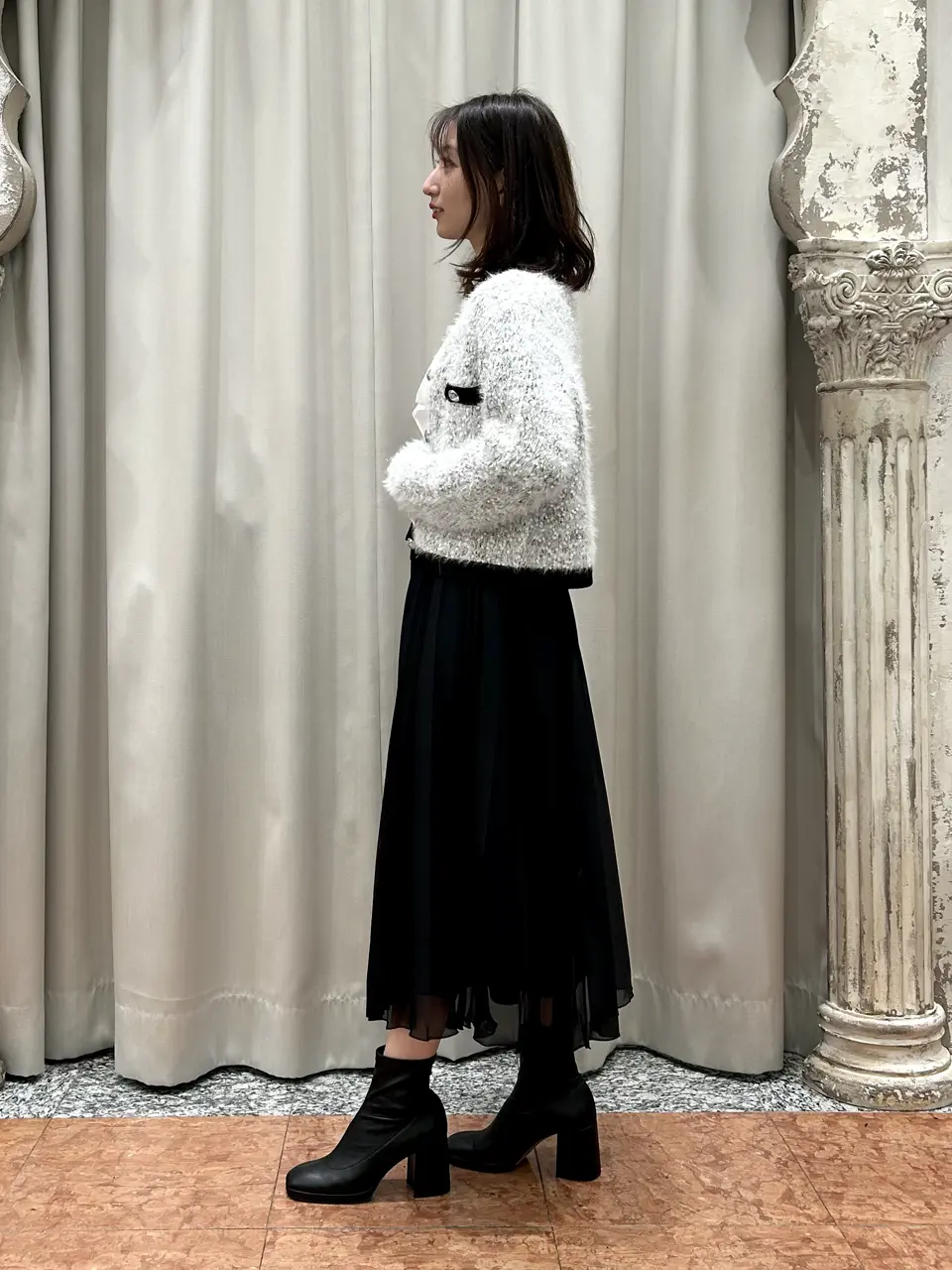 GRACE CONTINENTAL The Banquet eri コーディネート画像