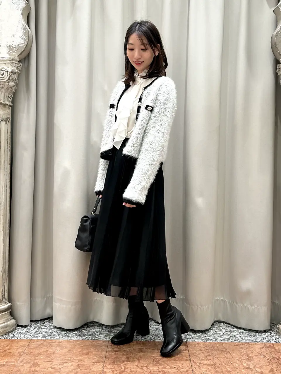 GRACE CONTINENTAL The Banquet eri コーディネート画像