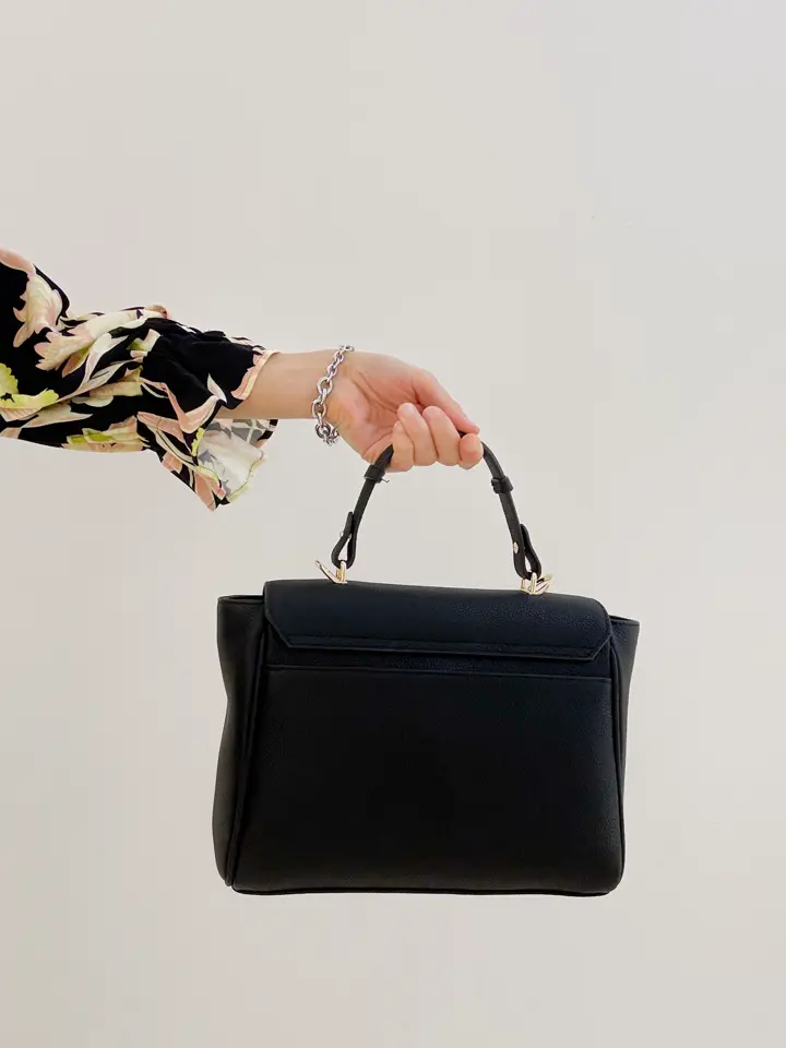 GRACE CONTINENTAL The Banquet yuri コーディネート画像