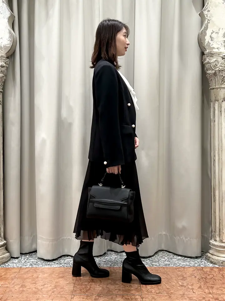 GRACE CONTINENTAL The Banquet eri コーディネート画像