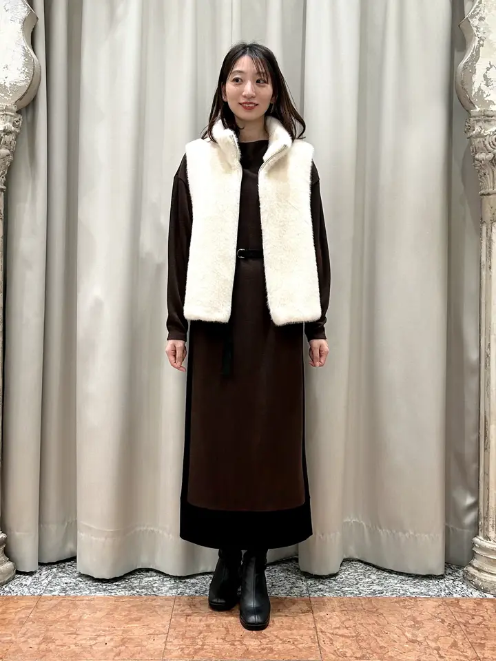 GRACE CONTINENTAL The Banquet eri コーディネート画像