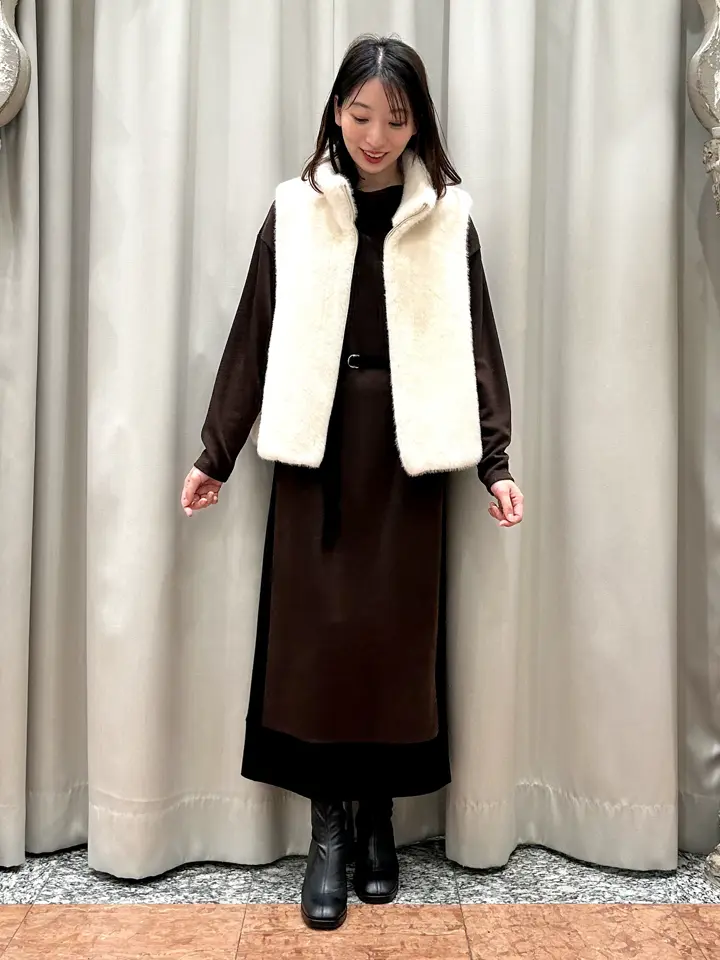 GRACE CONTINENTAL The Banquet eri コーディネート画像