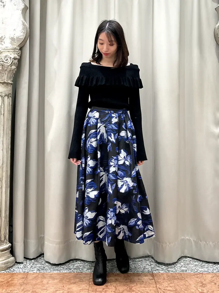 GRACE CONTINENTAL The Banquet eri コーディネート画像