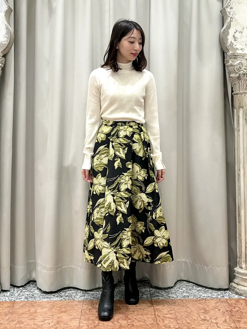 GRACE CONTINENTAL The Banquet eri コーディネート画像