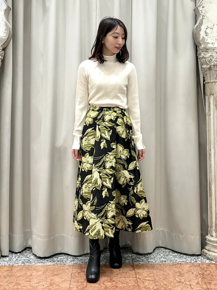 GRACE CONTINENTAL The Banquet eri コーディネート画像