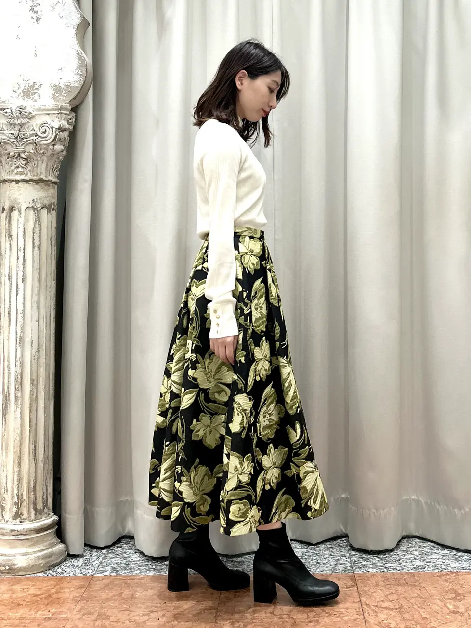 GRACE CONTINENTAL The Banquet eri コーディネート画像