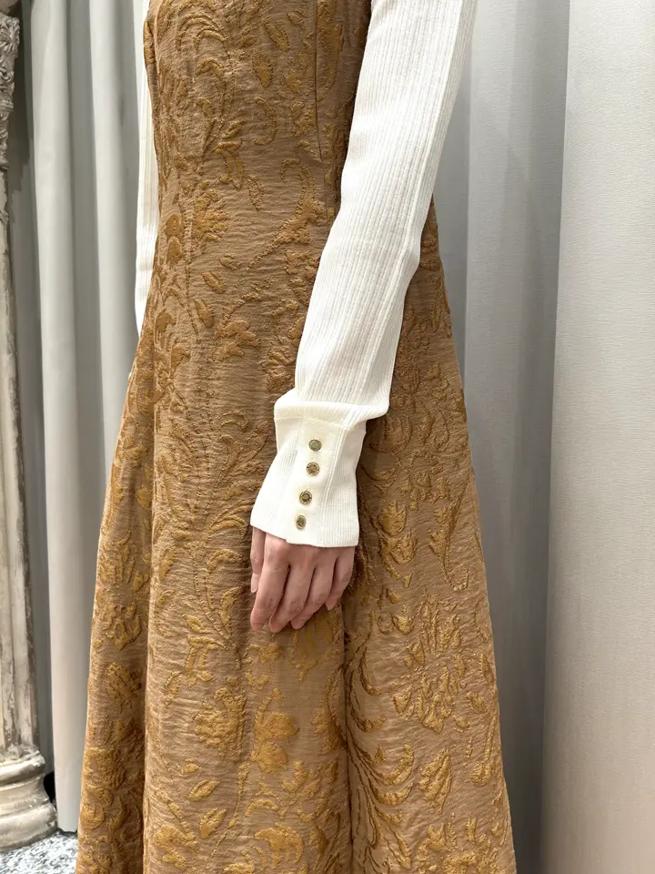 GRACE CONTINENTAL The Banquet eri コーディネート画像