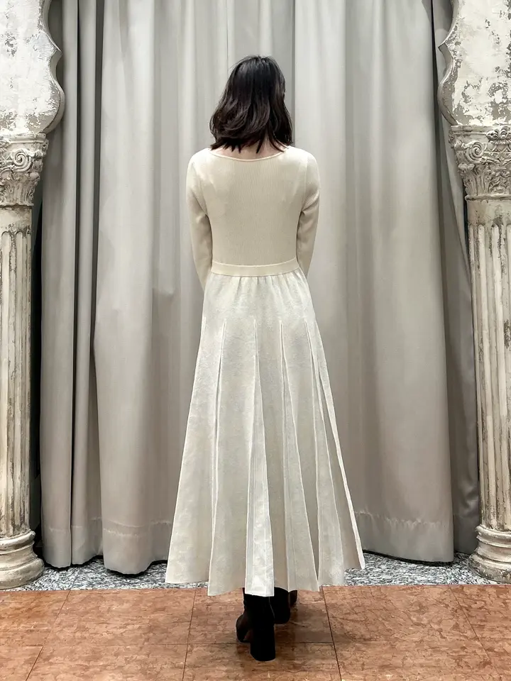 GRACE CONTINENTAL The Banquet eri コーディネート画像