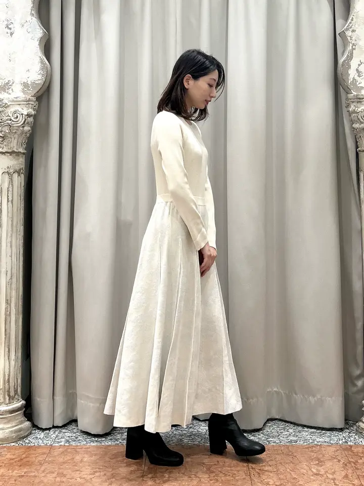 GRACE CONTINENTAL The Banquet eri コーディネート画像