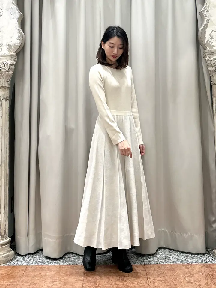 GRACE CONTINENTAL The Banquet eri コーディネート画像