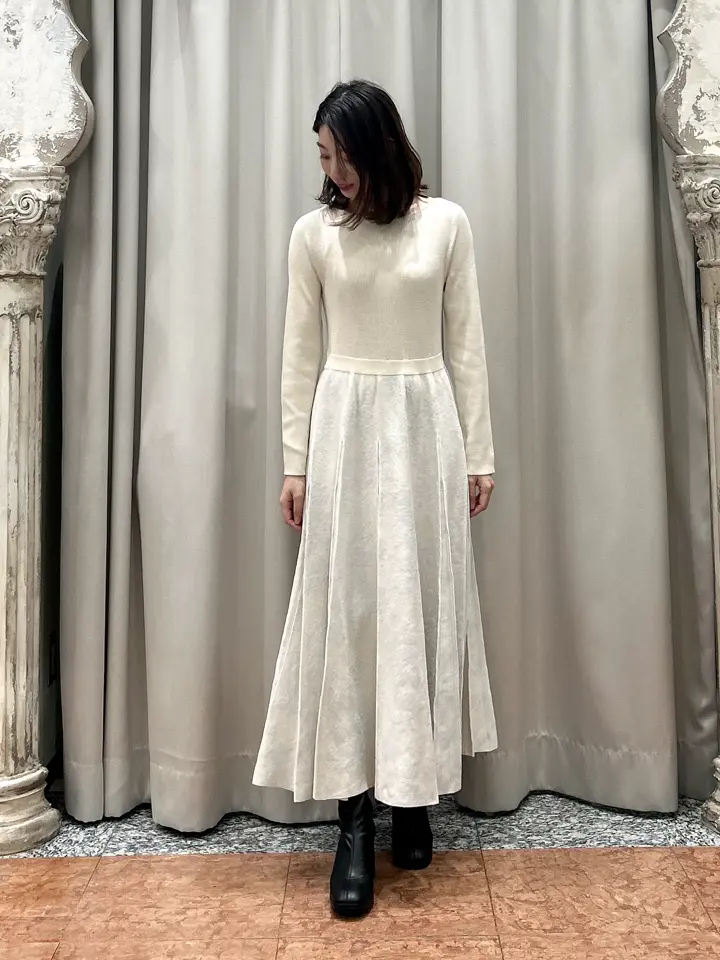 GRACE CONTINENTAL The Banquet eri コーディネート画像