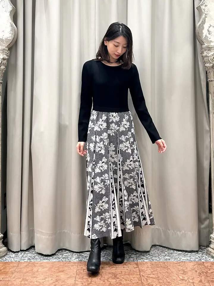 GRACE CONTINENTAL The Banquet eri コーディネート画像