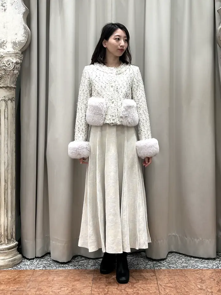 GRACE CONTINENTAL The Banquet eri コーディネート画像