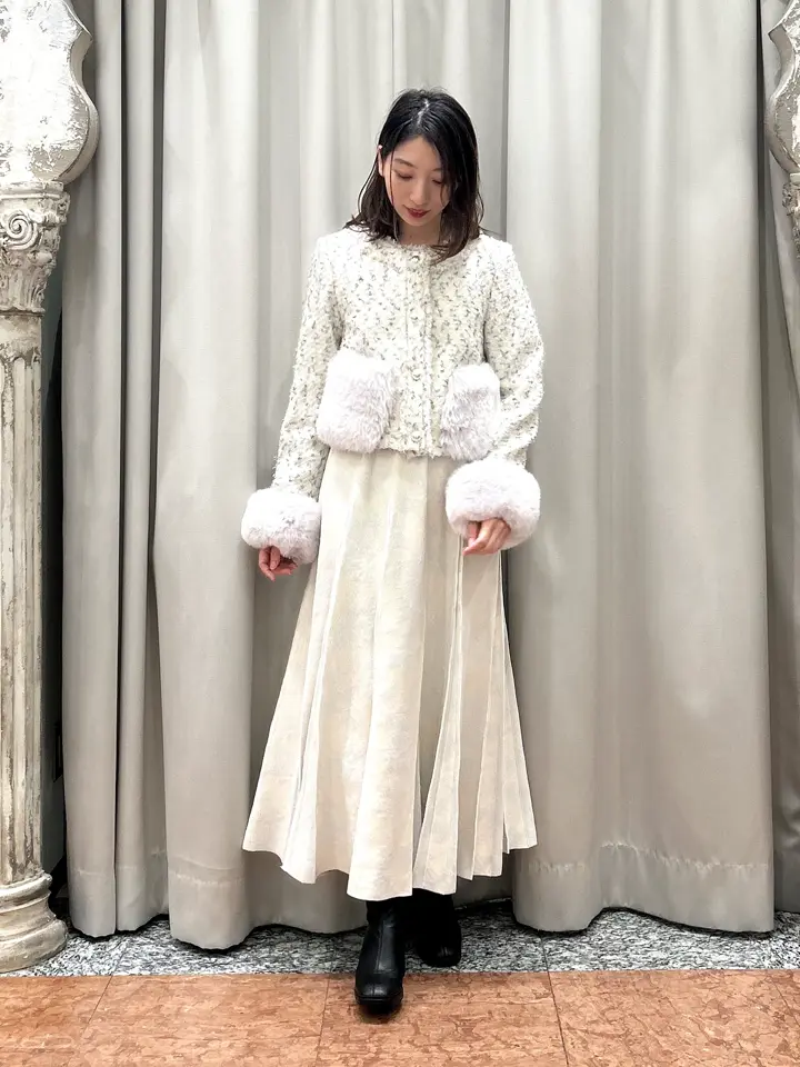 GRACE CONTINENTAL The Banquet eri コーディネート画像