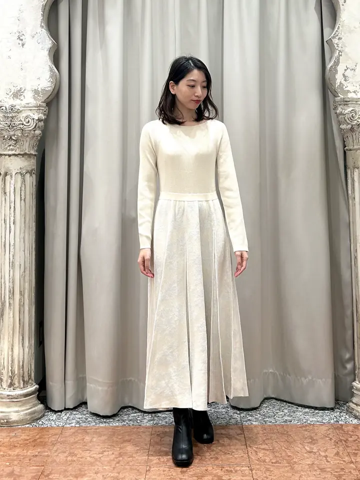 GRACE CONTINENTAL The Banquet eri コーディネート画像