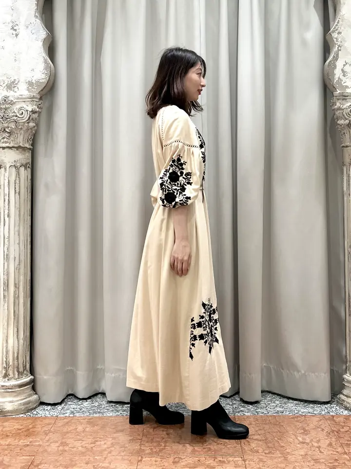 GRACE CONTINENTAL The Banquet eri コーディネート画像