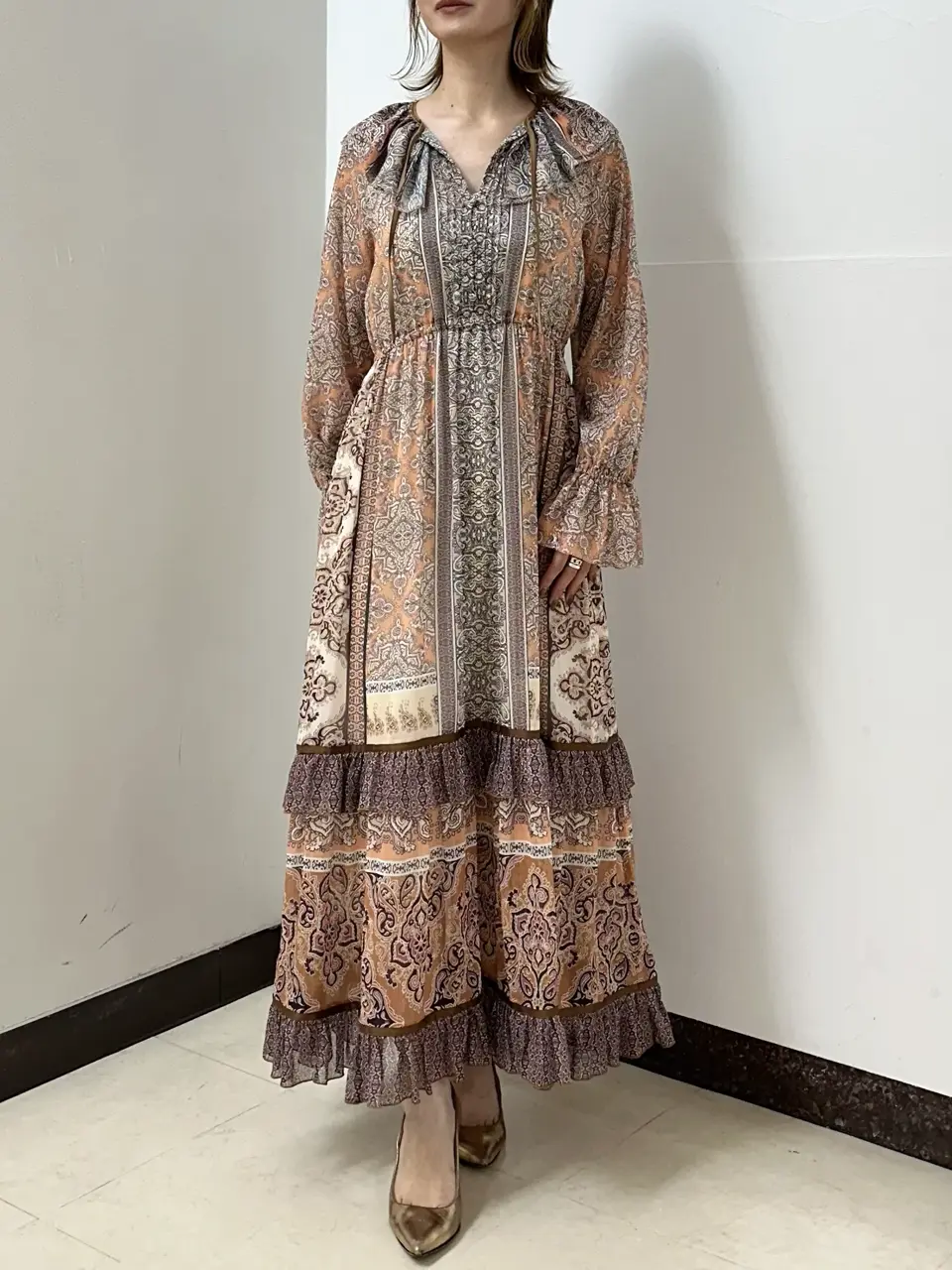 GRACE CONTINENTAL The Banquet Kogane. コーディネート画像