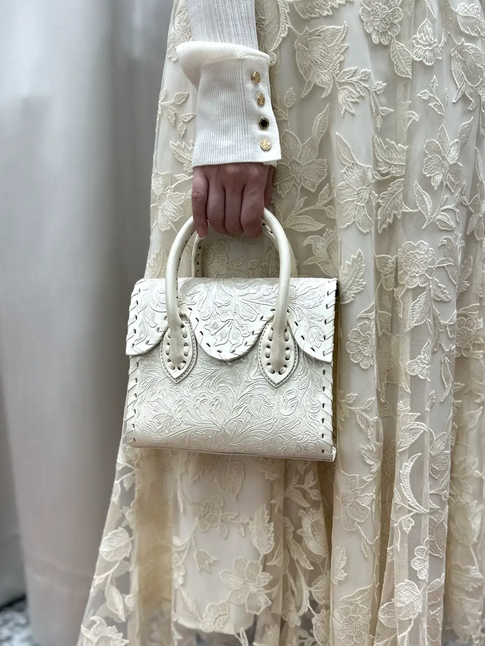 GRACE CONTINENTAL The Banquet eri コーディネート画像