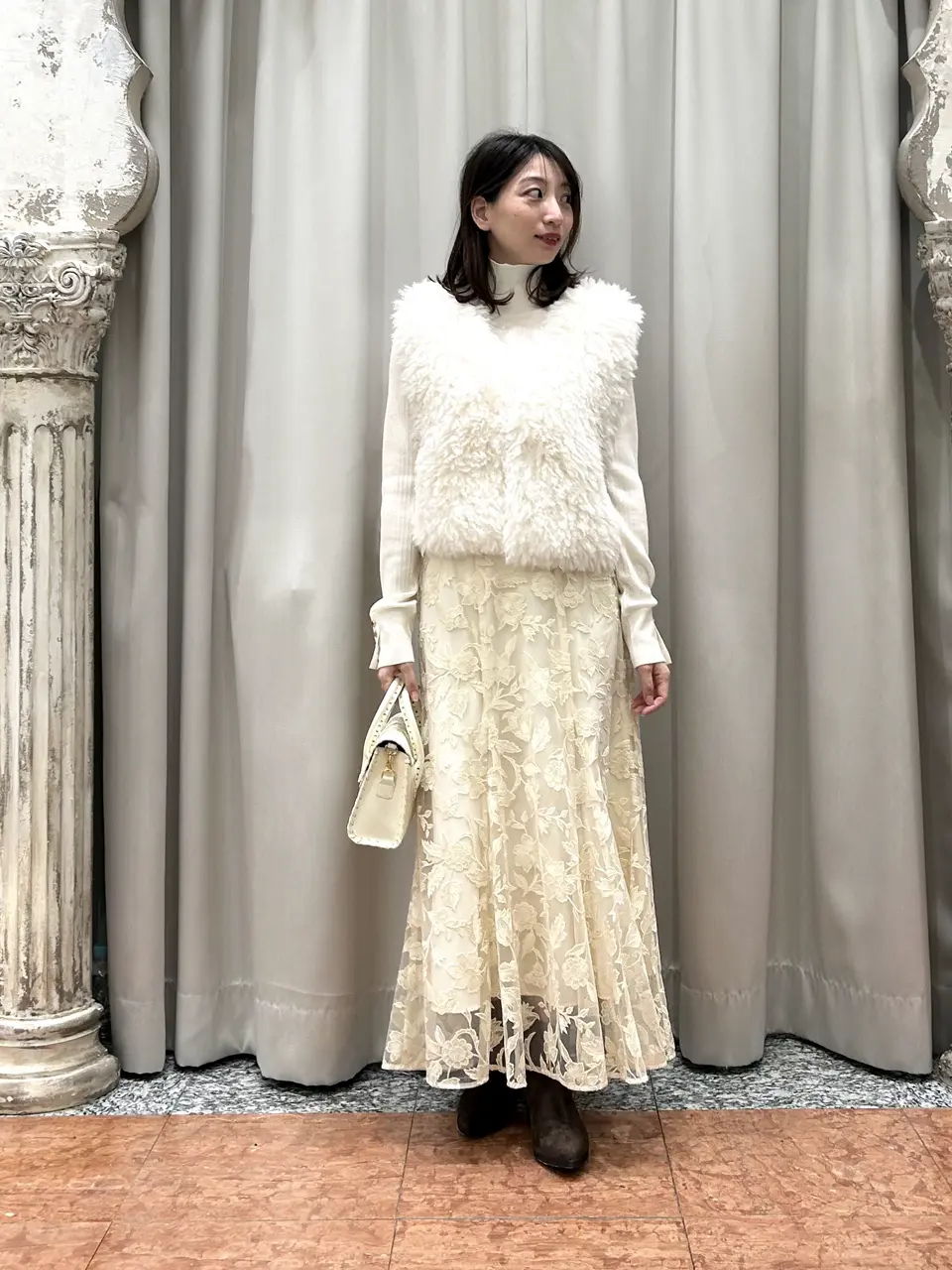 GRACE CONTINENTAL The Banquet eri コーディネート画像