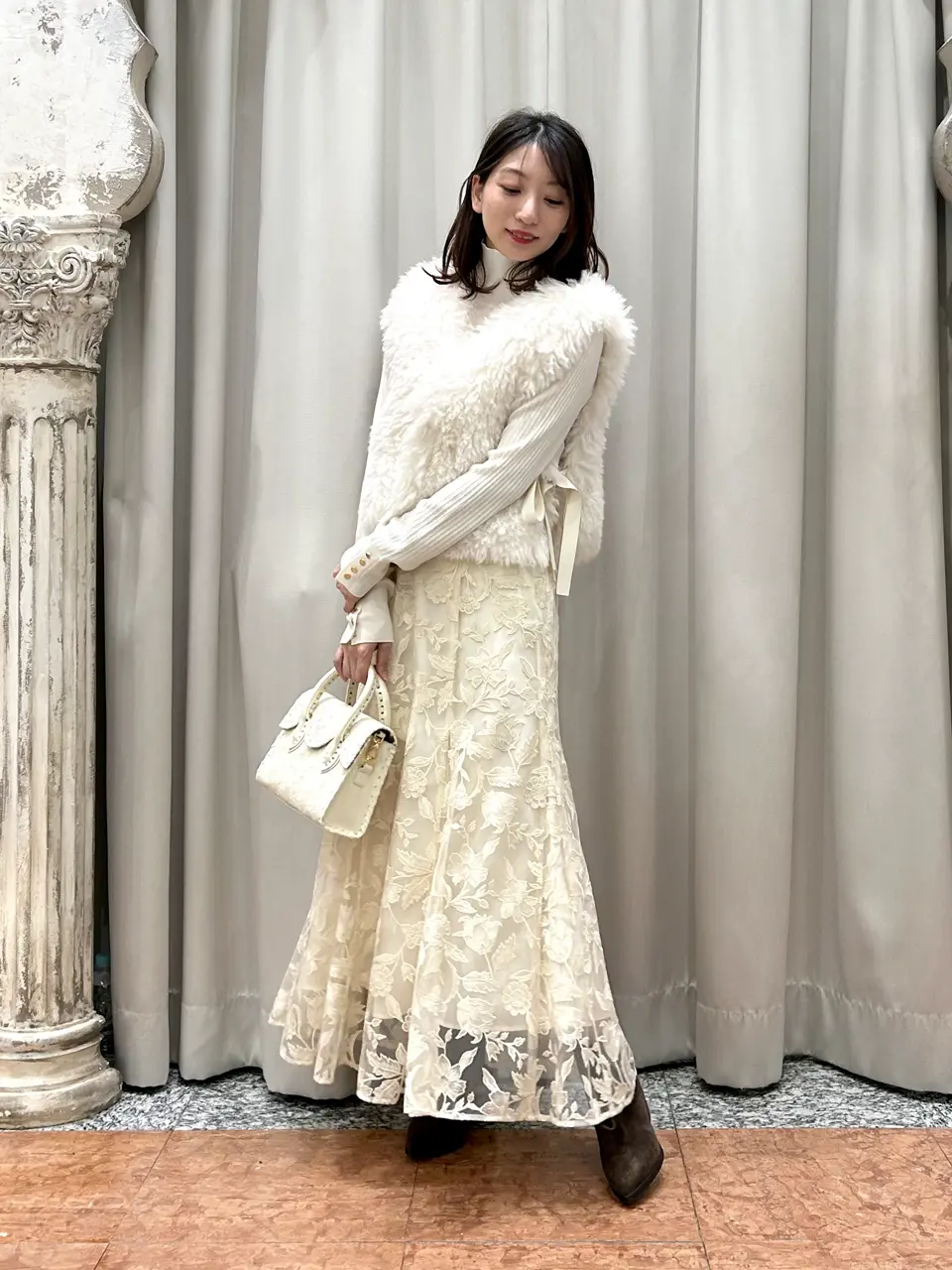 GRACE CONTINENTAL The Banquet eri コーディネート画像