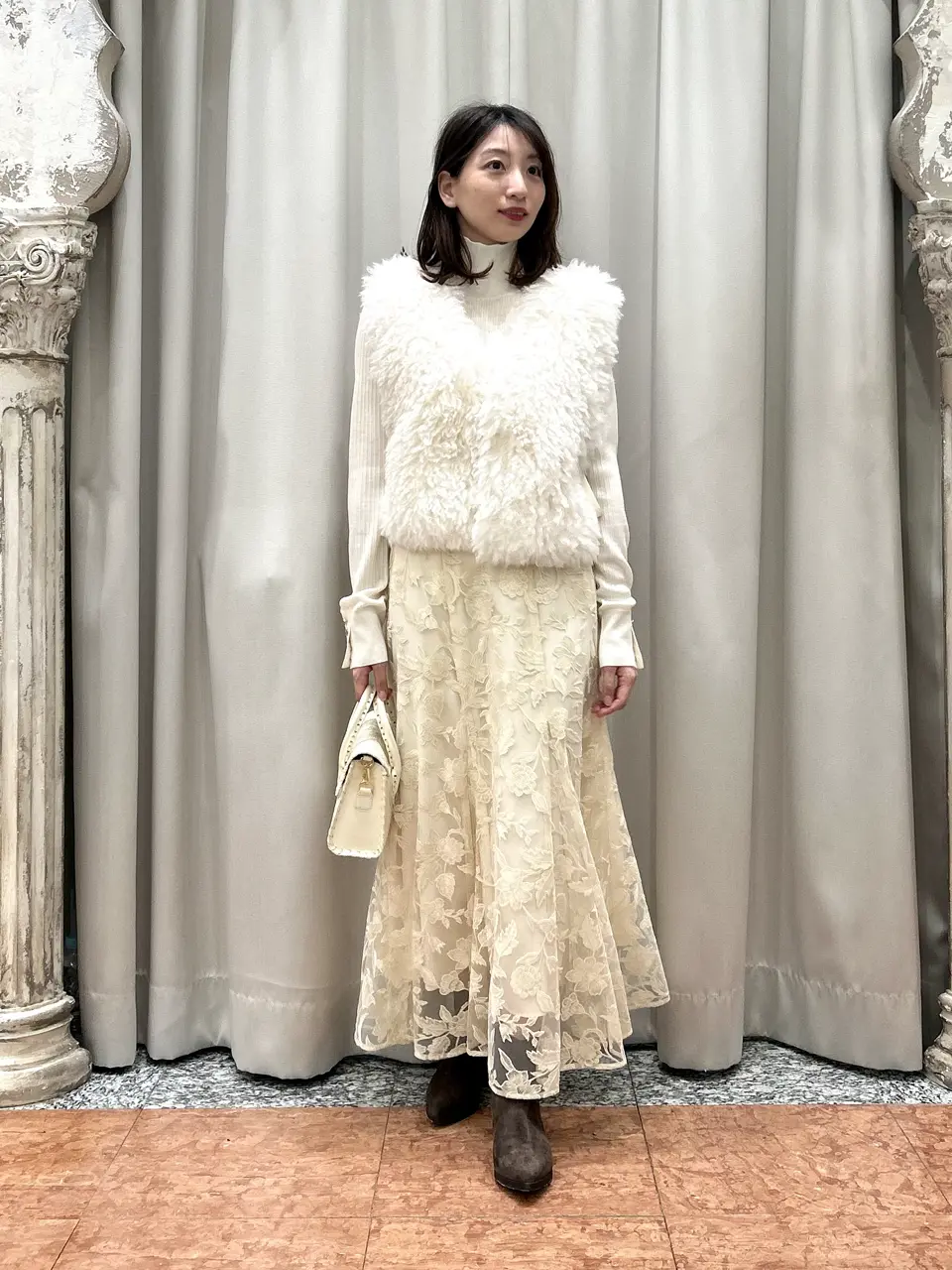 GRACE CONTINENTAL The Banquet eri コーディネート画像