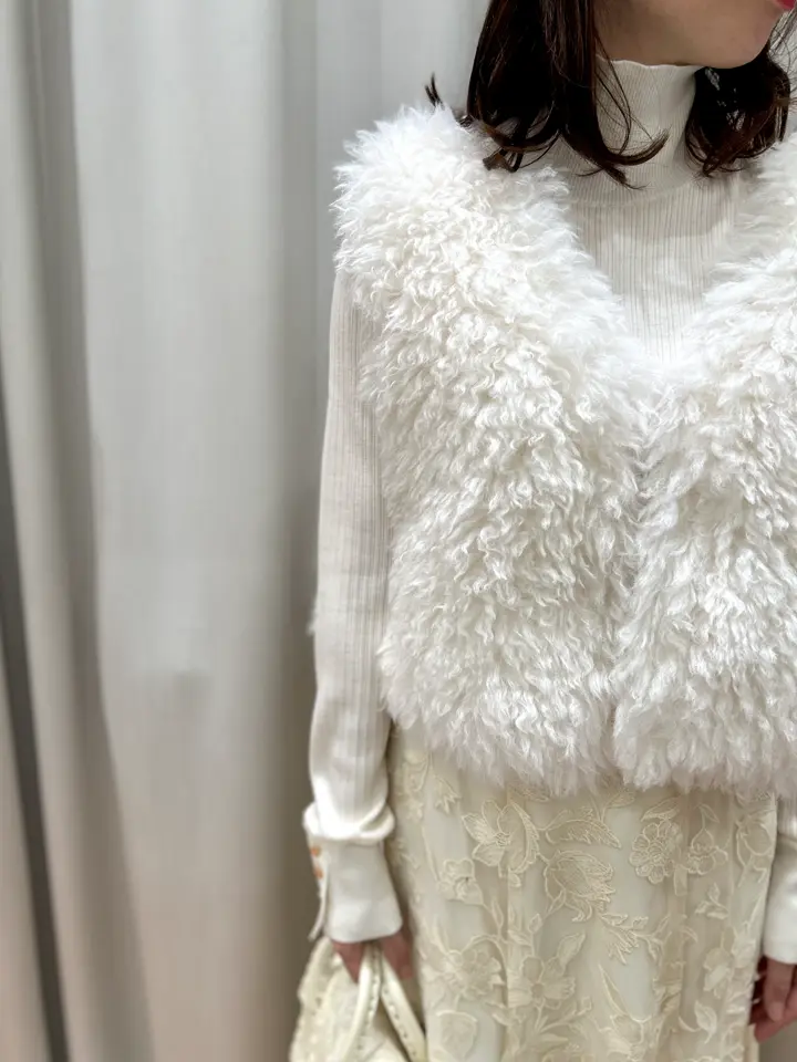 GRACE CONTINENTAL The Banquet eri コーディネート画像