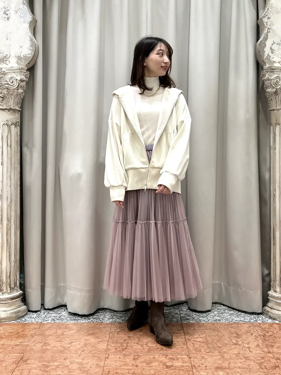 GRACE CONTINENTAL The Banquet eri コーディネート画像