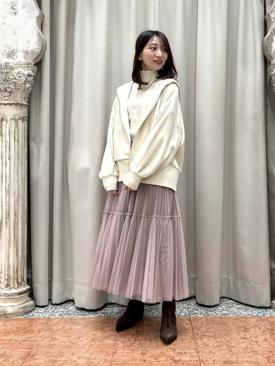 GRACE CONTINENTAL The Banquet eri コーディネート画像