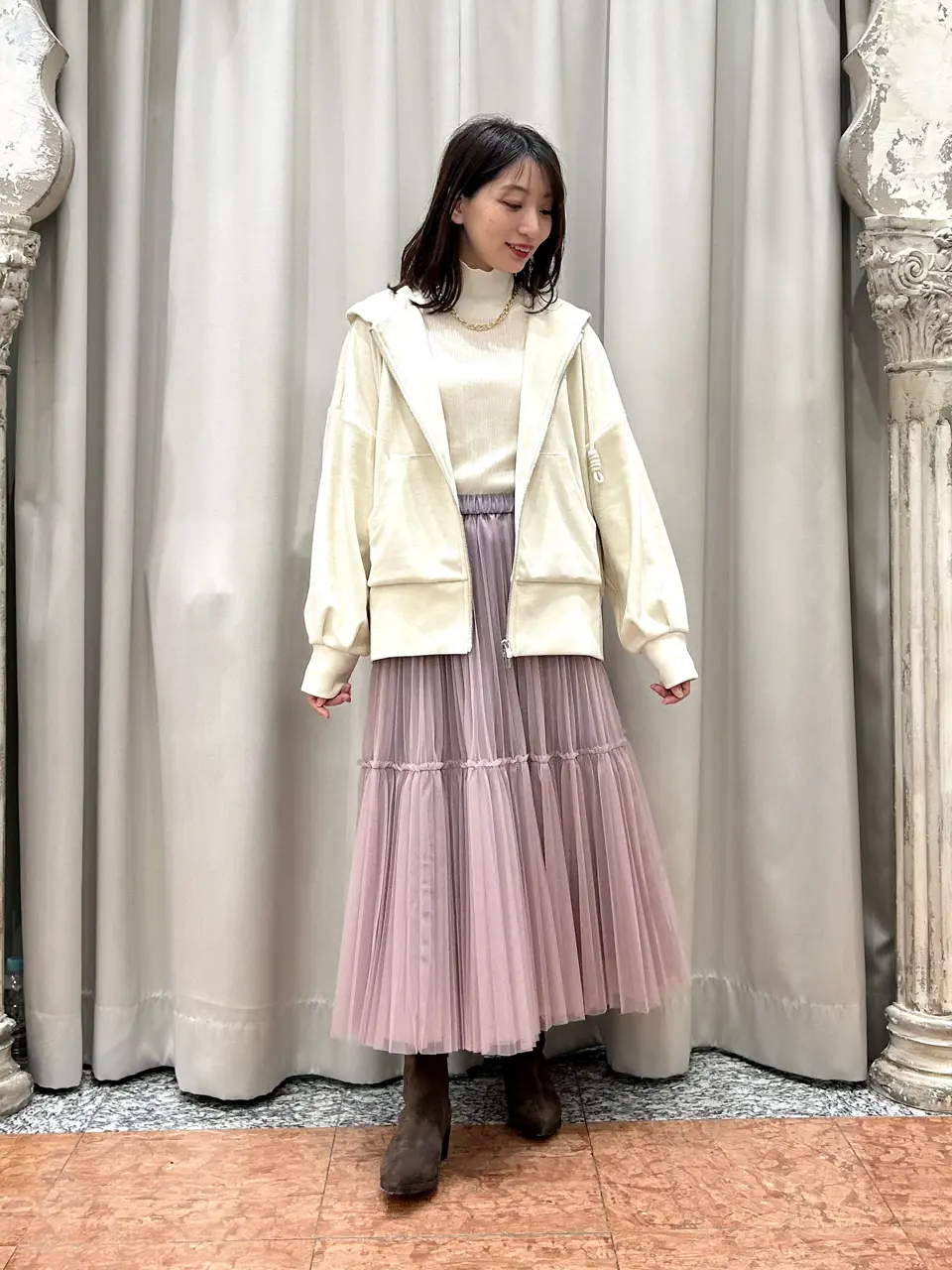 GRACE CONTINENTAL The Banquet eri コーディネート画像