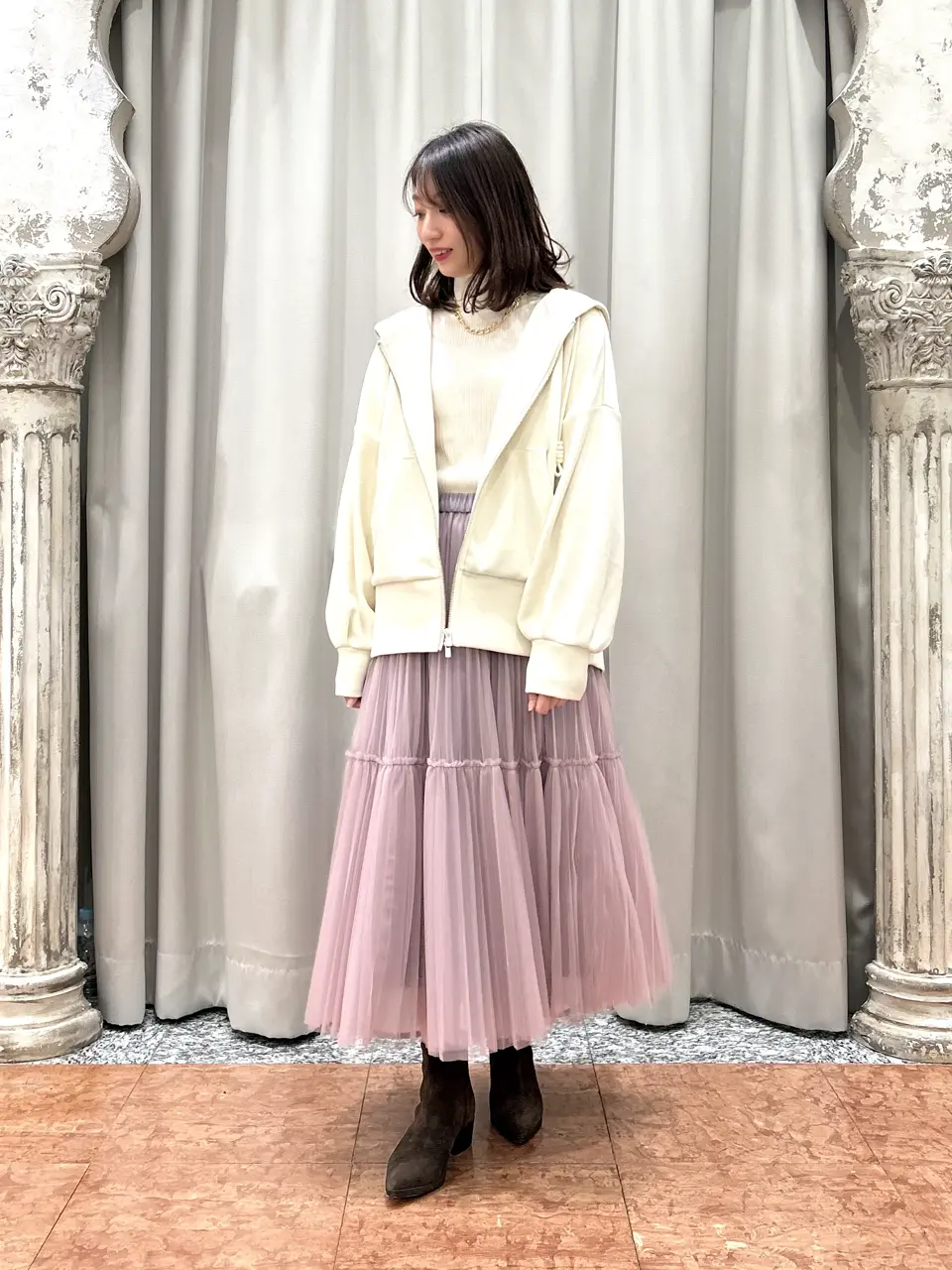 GRACE CONTINENTAL The Banquet eri コーディネート画像